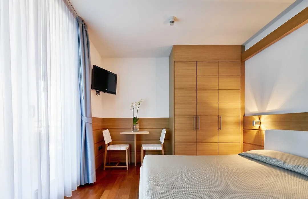 Hotel Fonzari-1
