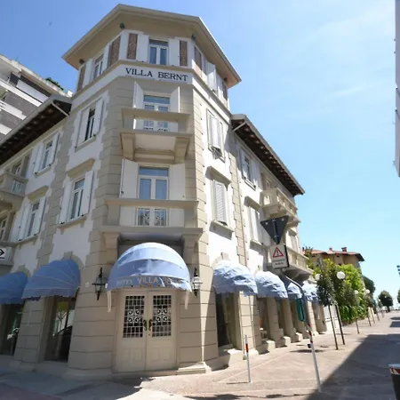 Hotel Villa Bernt-3